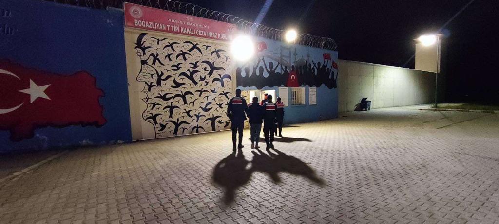 Tarladan Çaldıkları Su Motorunu Sosyal Medyadan Satmaya Çalışırken Yakalandılar