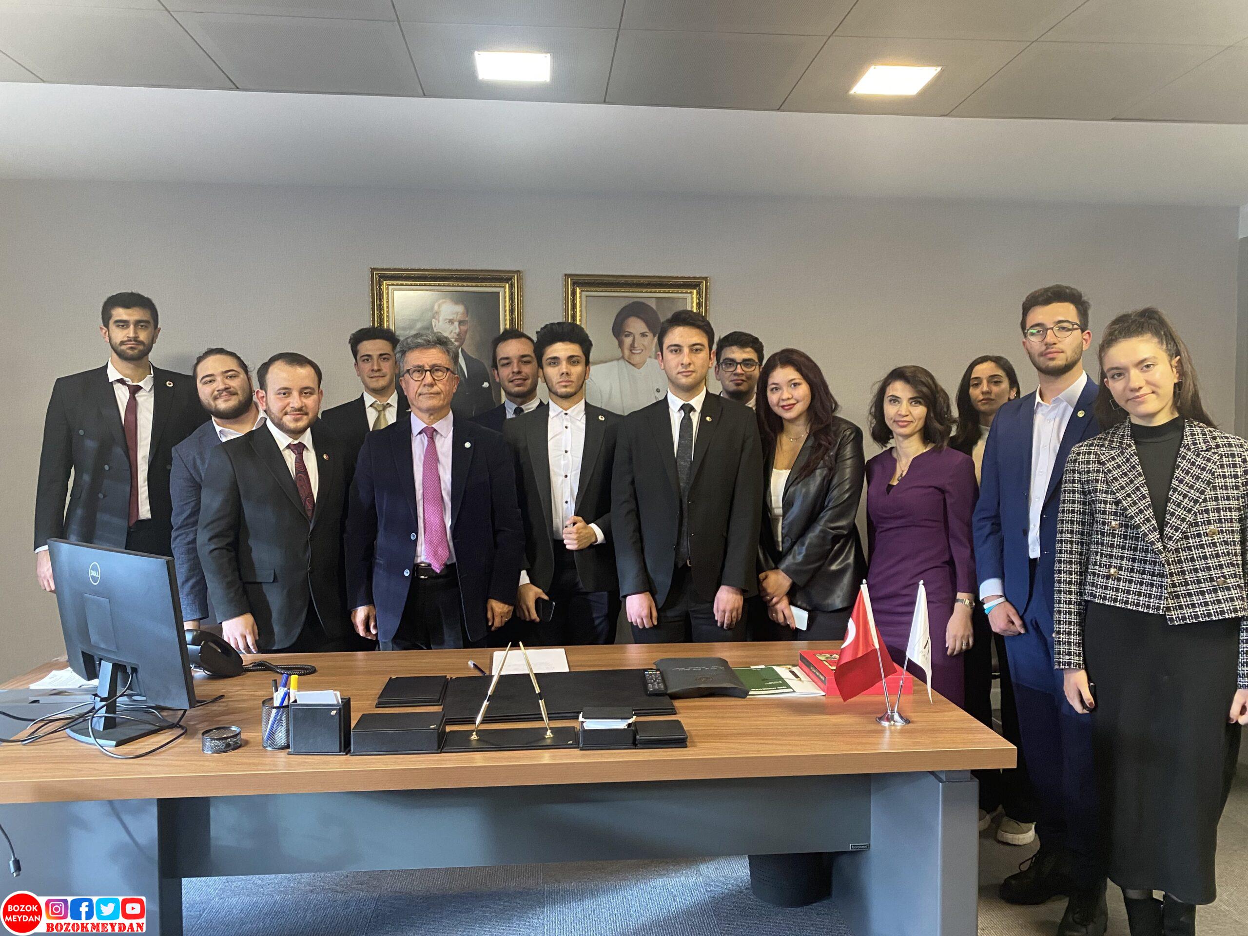 İyi Parti Grup Toplantısında, Tıp Öğrencilerini Ağırladı
