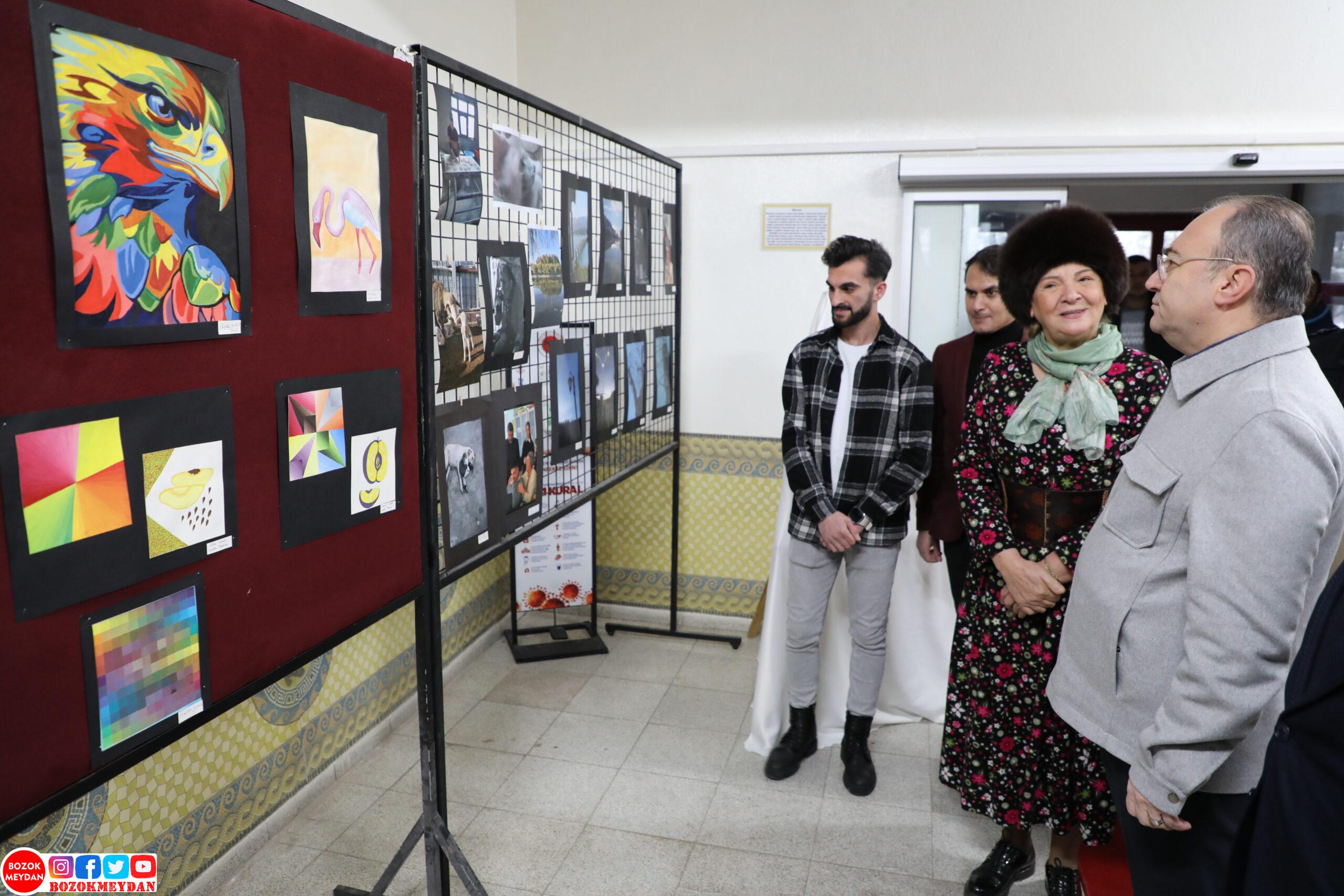 Rektör Yaşar’dan Yozgat MYO Tasarım Bölümü Dönem Sonu Sergisini Ziyaret