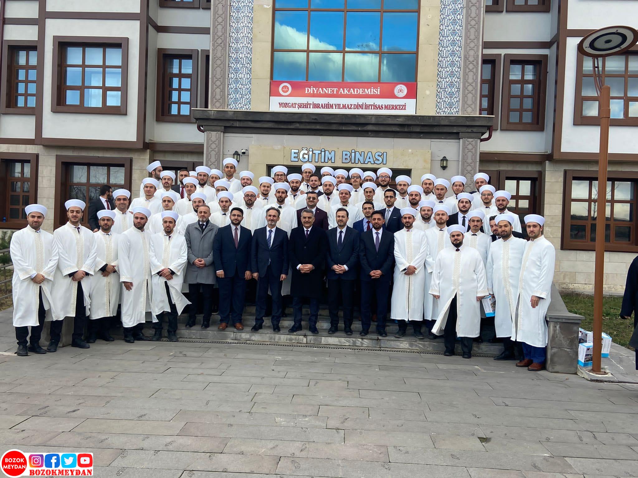 Yozgat’ta 203 Aday Din Görevlisi Mezun Oldu