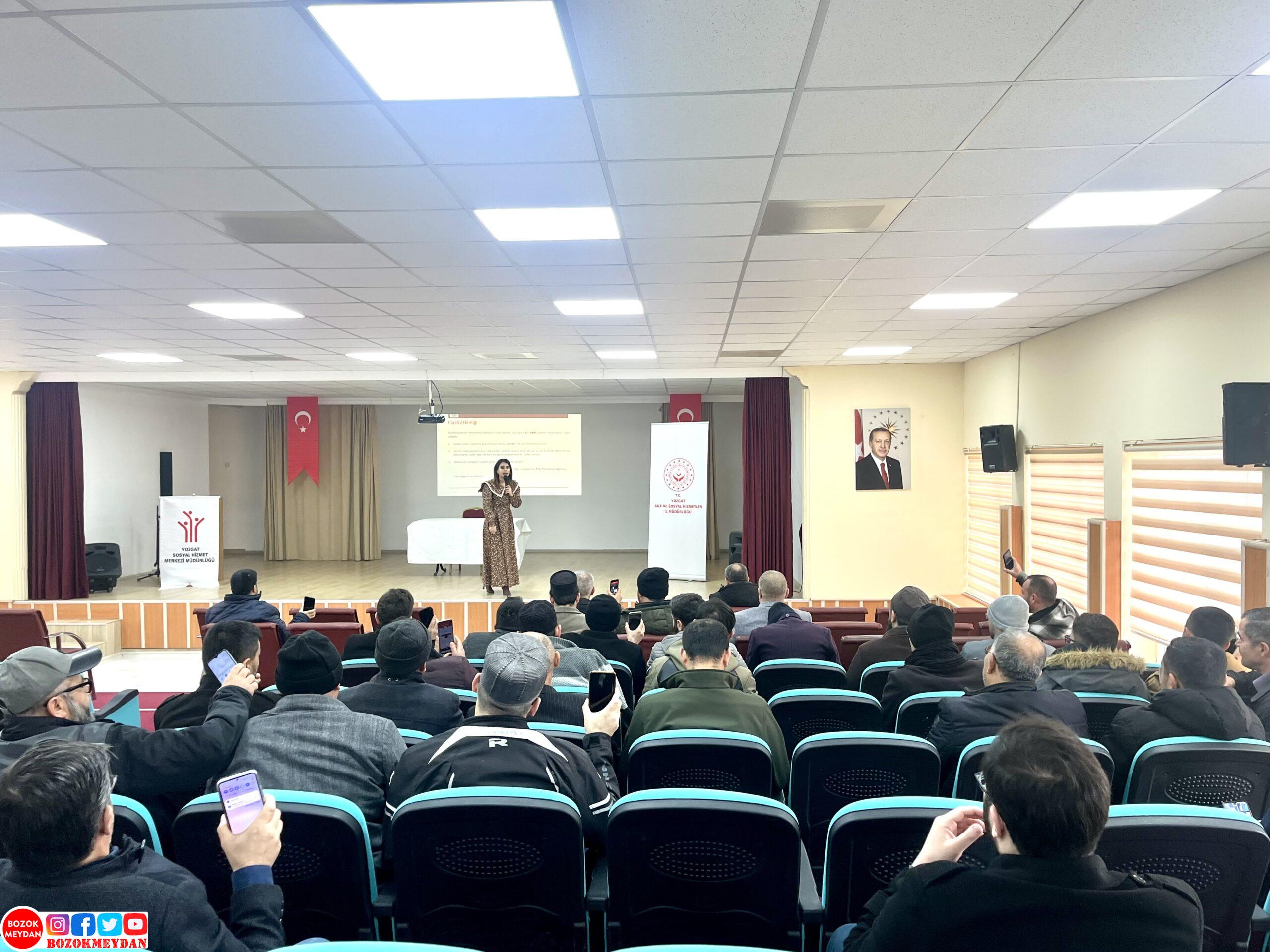 Saraykent’te Teknoloji Bağımlılığı ve Bilinçli Medya Kullanımı Semineri Düzenlendi