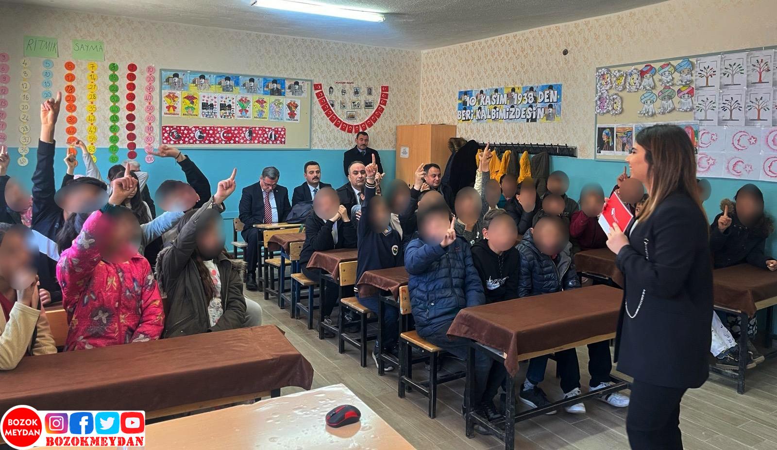 Hem Bilgilendiler, Hem Eğlendiler