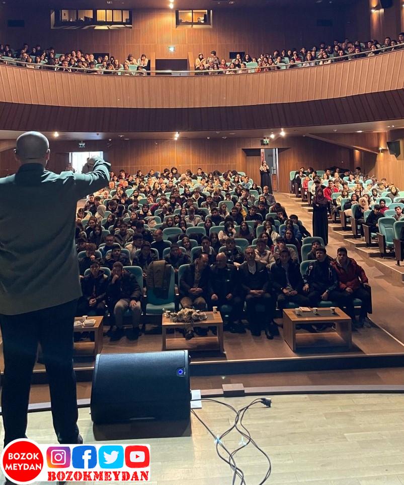 “Filistin’e Uyanmak” Konulu Konferans Gerçekleşti