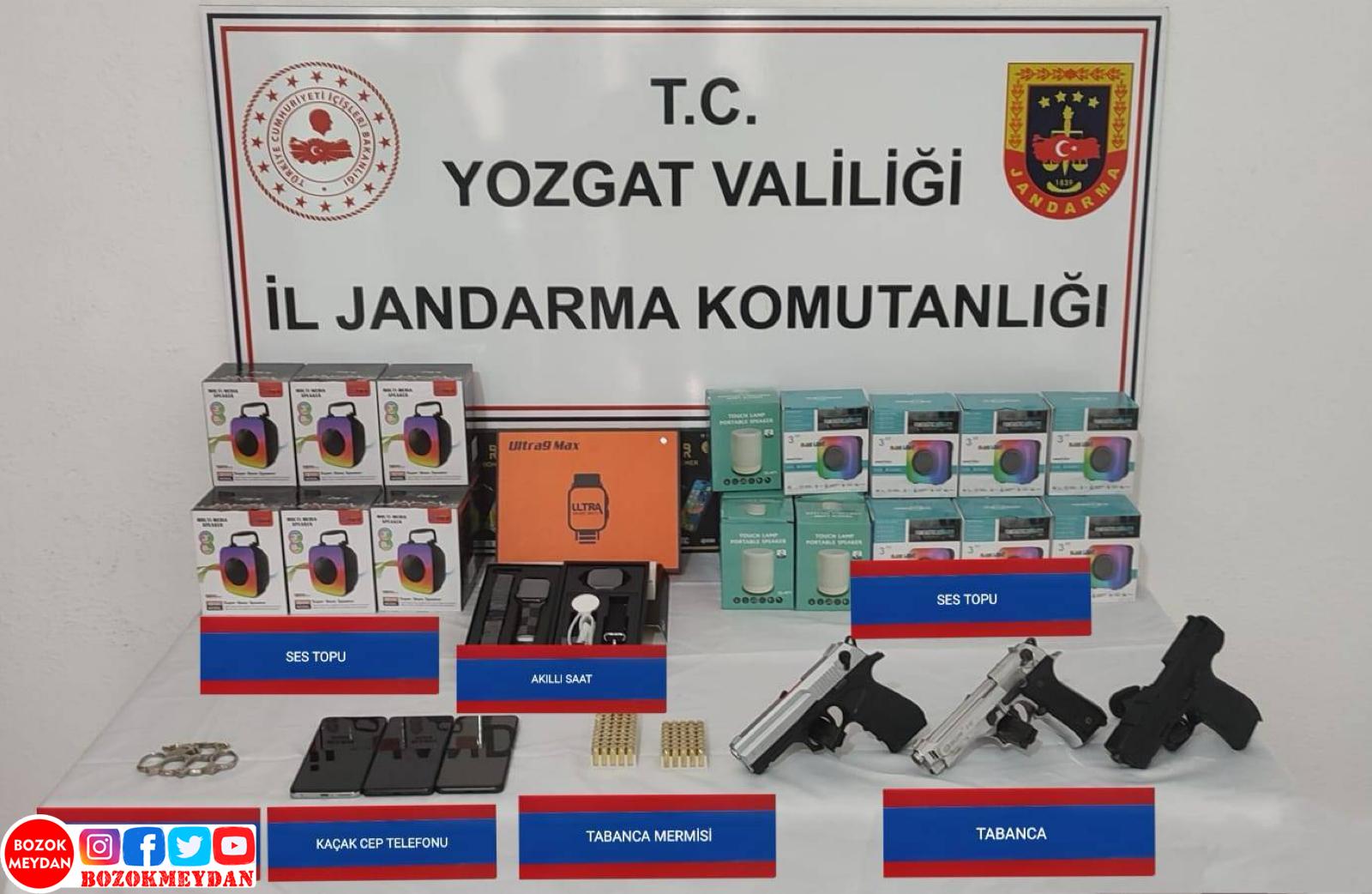 Yozgat’ta Gümrük Kaçağı Elektronik Malzeme Operasyonu: 3 Telefon, 27 Ses Topu Ele Geçti