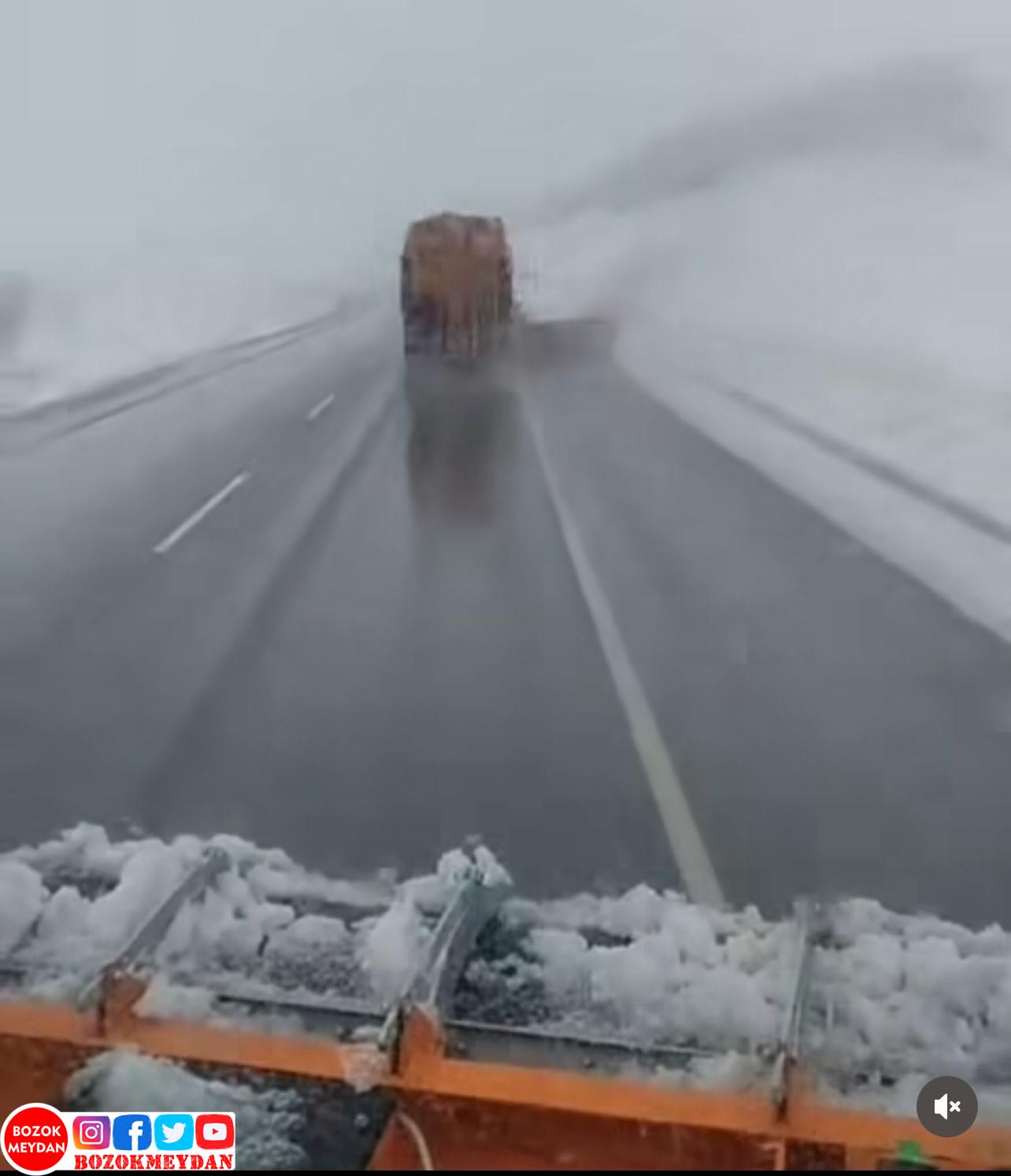 Yozgat Valiliği’nden Kar Uyarısı: Kış Lastiği Olmadan Trafiğe Çıkmayın! (Videolu Haber)