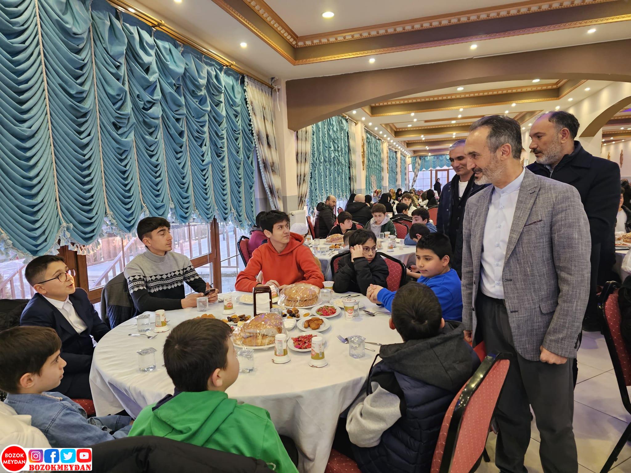 Hafız Kuran Kursu Öğrencileriyle İftar Buluşması