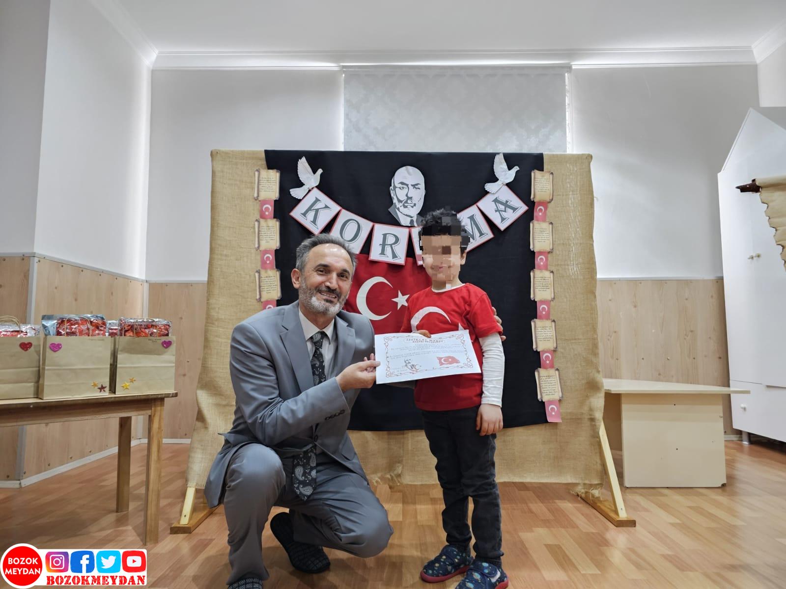Minik Öğrenci İstiklal Marşı’nı Ezberledi!