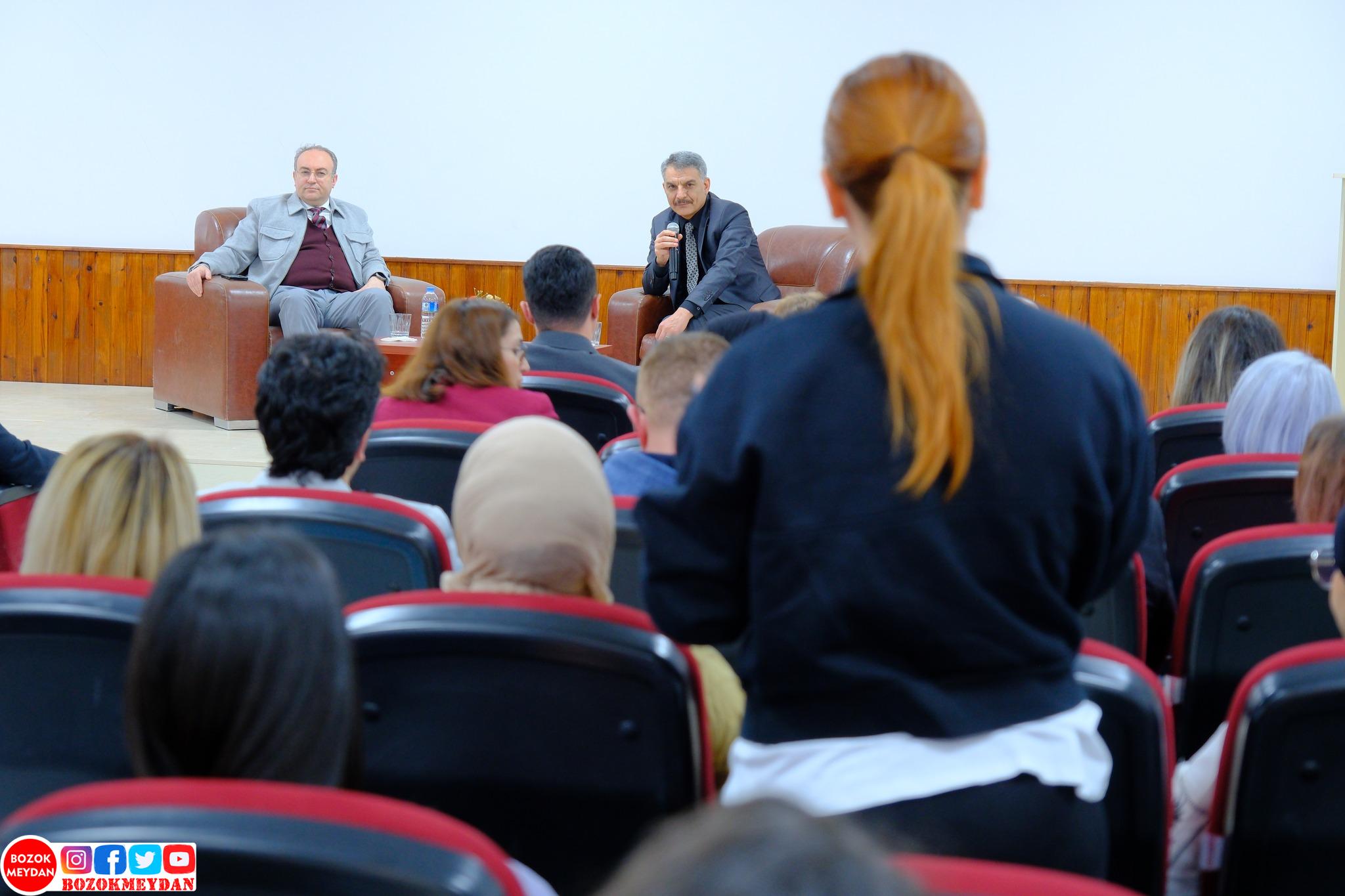 Vali Özkan, Geleceğin Öğretmenleriyle Buluştu