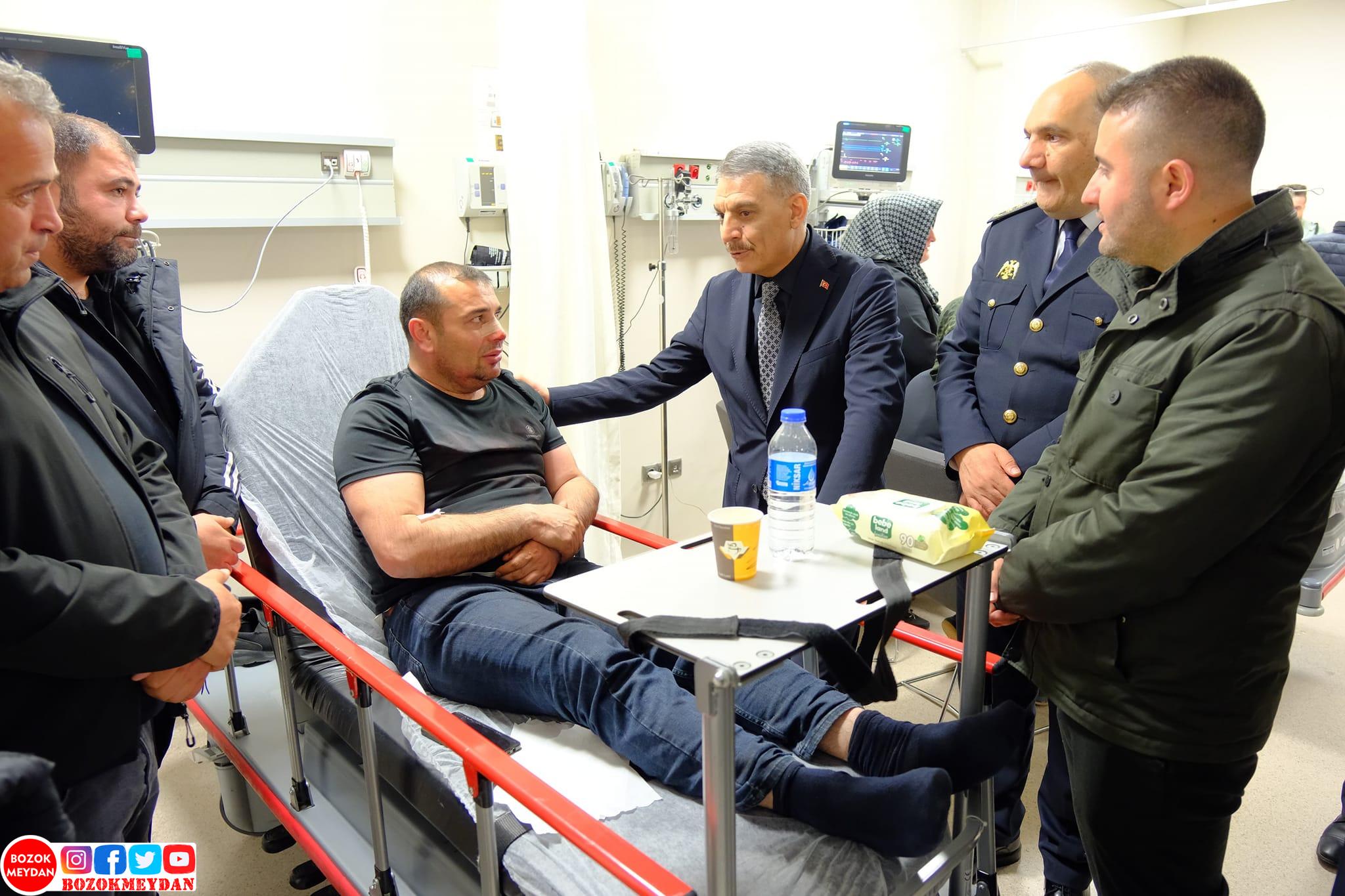 Vali Özkan Hastane Ziyaretlerinde Bulundu