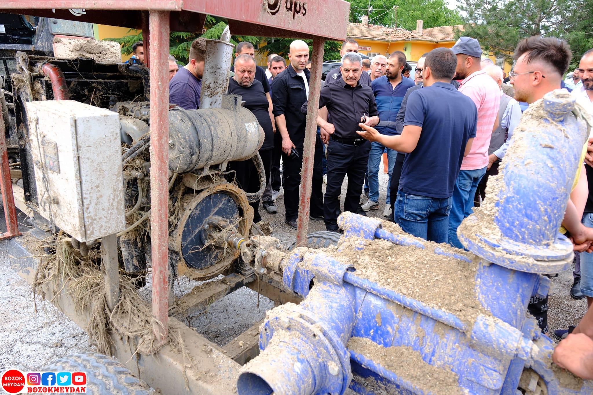 Vali Özkan yağışın hasarlarını yerinde inceledi
