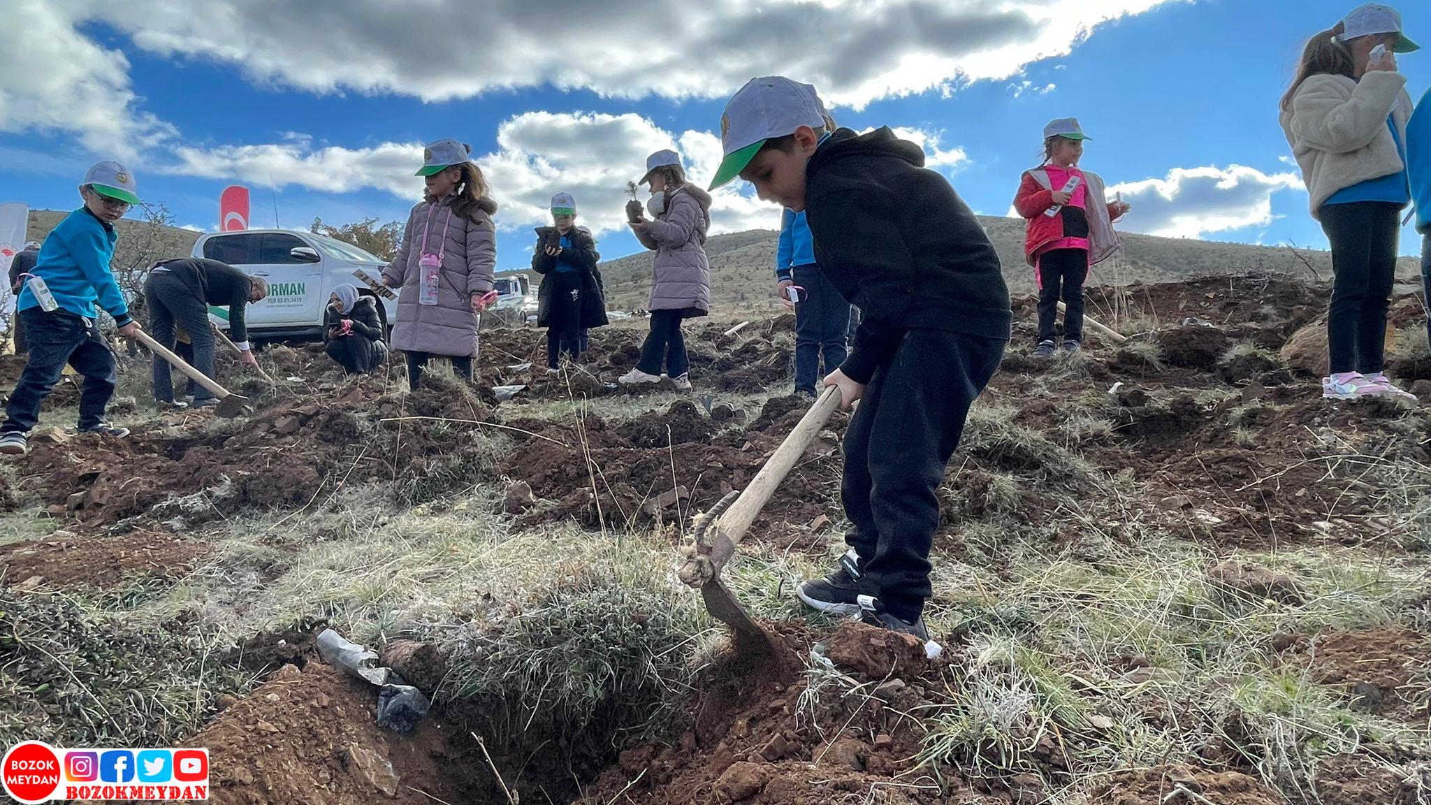 MİNİK ELLER DOĞAYA DOKUNDU! (Videolu Haber)
