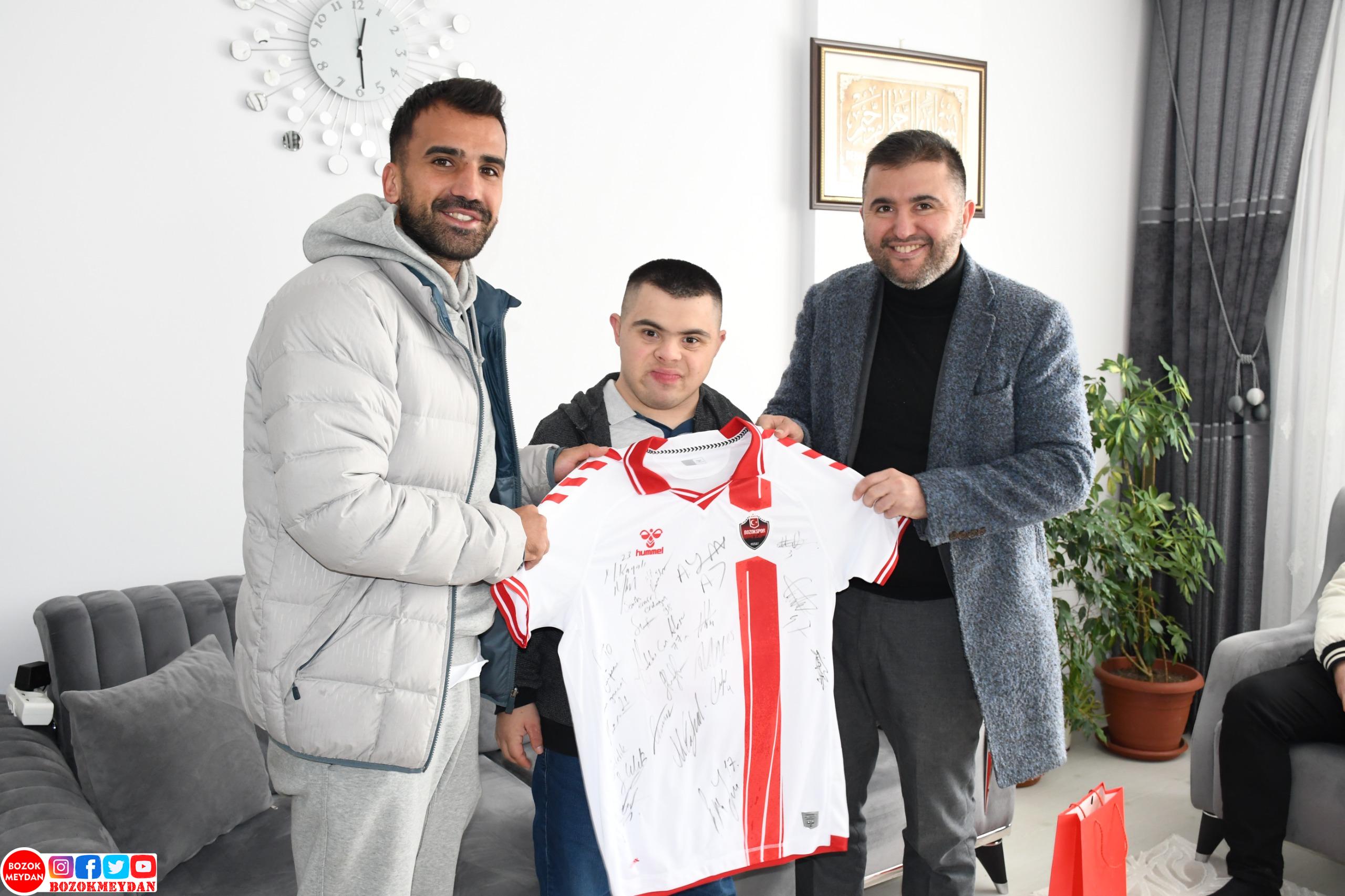 Down Sendromlu Yasin’e Anlamlı Ziyaret (Videolu Haber)