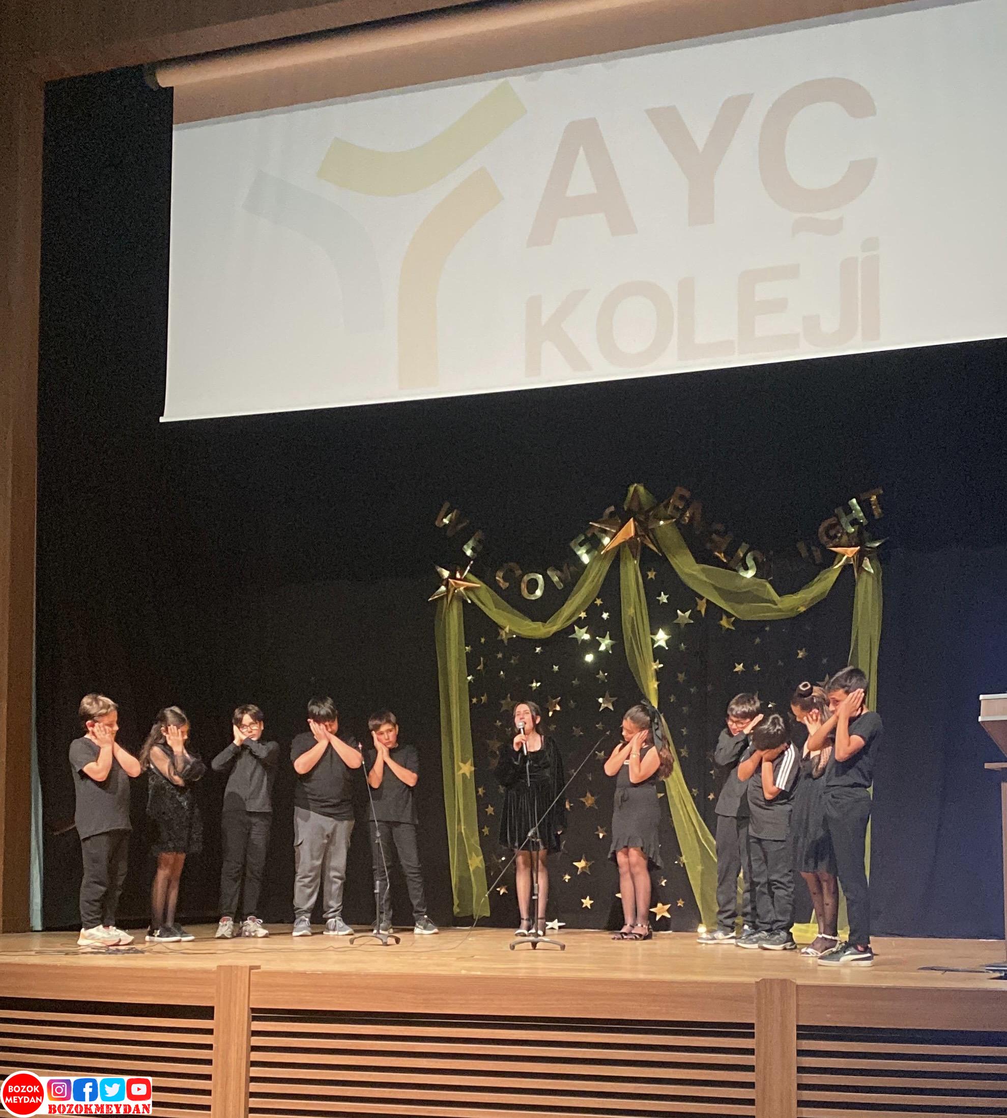 AYÇ Koleji’nde İngilizce Gecesi Coşkusu Fahri Yaşar: “Bir dili öğrenmek, insanları bir araya getirmektir”